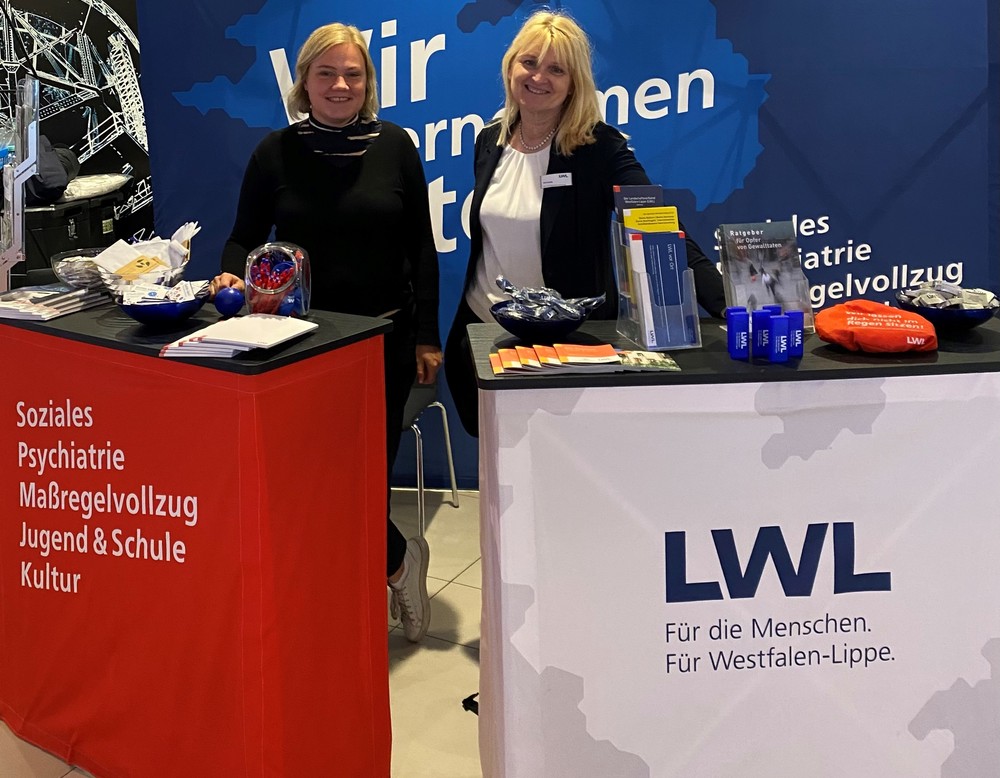Der neu gebrandete LWL-Infostand im neuen CD des LWL.